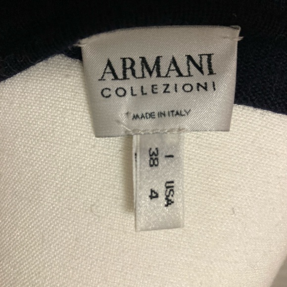 Armani Collezioni size 4 navy blue v neck sweater - Picture 4 of 4
